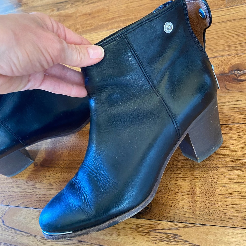 Coach Ankle Boots - Picture 3 of 10